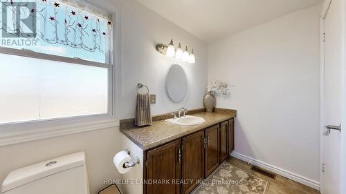330 Guelph Avenue, Cambridge, ON - Indoor Photo Showing Bathroom