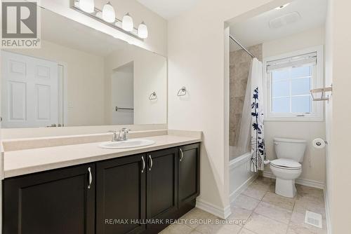 full bathroom - 1875 Maple Grove Road, Ottawa, ON - Indoor Photo Showing Bathroom