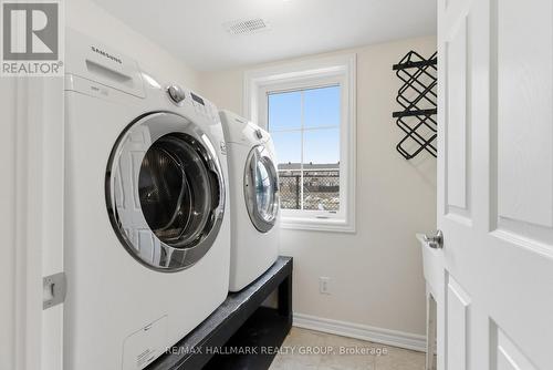 Laundry room - ground level - 1875 Maple Grove Road, Ottawa, ON - Indoor Photo Showing Laundry Room