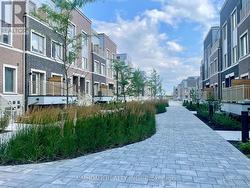 TH218 - 131 HONEYCRISP CRESCENT Vaughan, ON L4K 0N7