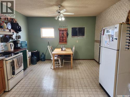 705 Main Street, Zenon Park, SK - Indoor