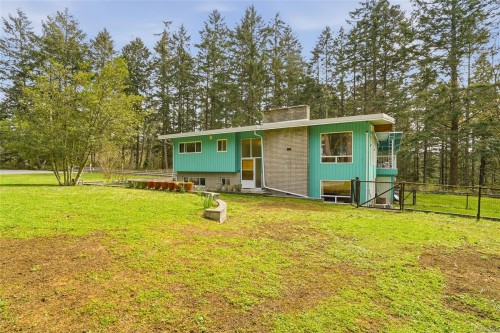 2687 Charles Rd, Nanaimo, BC 