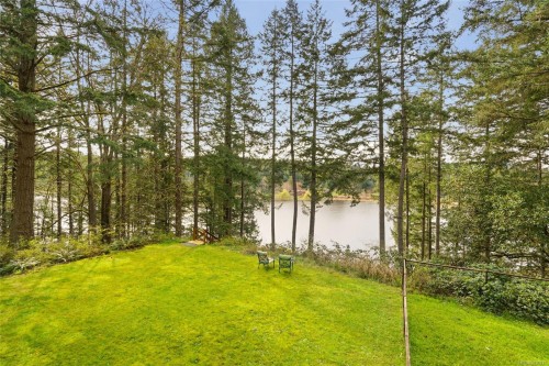 2687 Charles Rd, Nanaimo, BC 
