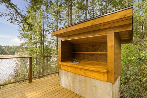 2687 Charles Rd, Nanaimo, BC 