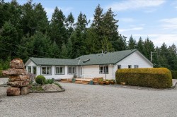 548 Fourneau Way Parksville, BC V9P 2J7