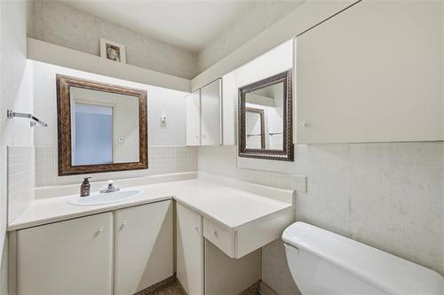 100 Agassiz Dr, Winnipeg, MB 