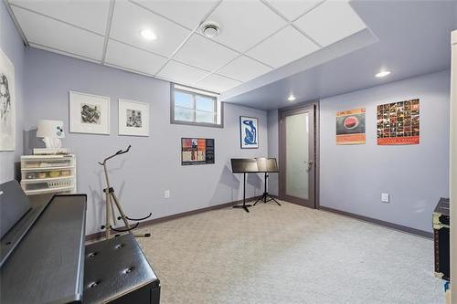 100 Agassiz Dr, Winnipeg, MB 