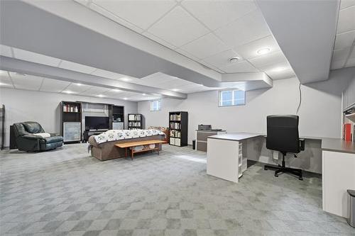 100 Agassiz Dr, Winnipeg, MB 