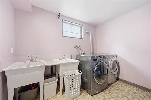 100 Agassiz Dr, Winnipeg, MB 