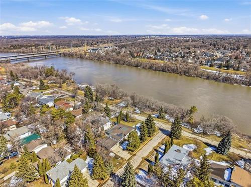 100 Agassiz Dr, Winnipeg, MB 