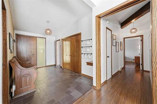 100 Agassiz Dr, Winnipeg, MB 