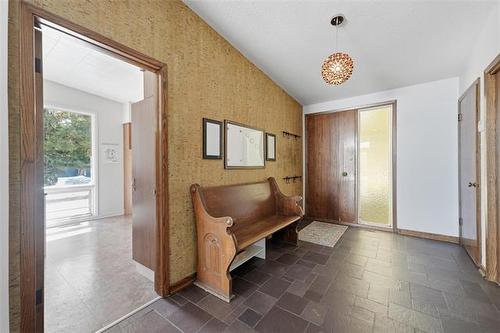 100 Agassiz Dr, Winnipeg, MB 