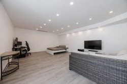 Family Room - 