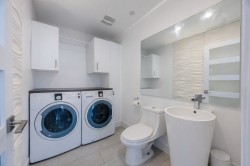Powder room - 