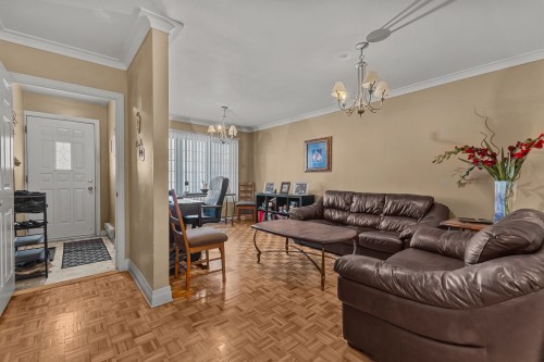 Living Room - 2365  - 2369 Rue Hufford, Montréal (Saint-Laurent), QC - Indoor Photo Showing Living Room