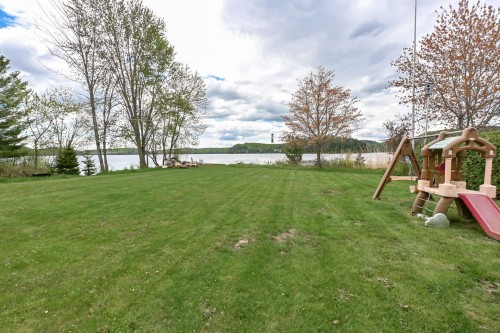 Cour - 77 382E Avenue, Saint-Hippolyte, QC - Outdoor
