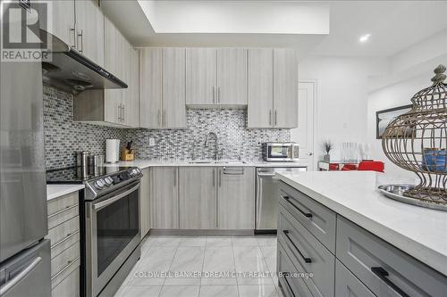 111 - 764 River Road E, Wasaga Beach, ON - Indoor Photo Showing Kitchen With Upgraded Kitchen