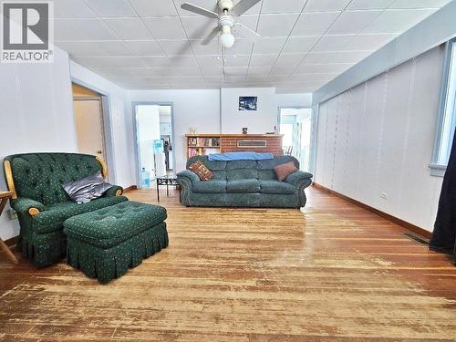 1108 River Park Rd, Quesnel, BC - Indoor Photo Showing Living Room