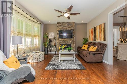 30 Summitview Drive, Ottawa, ON - Indoor Photo Showing Living Room With Fireplace