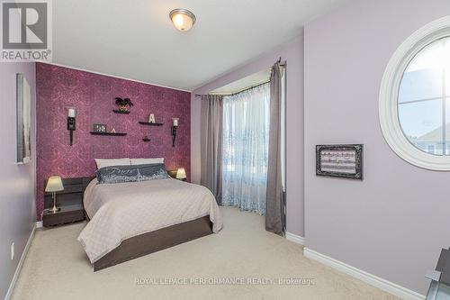 30 Summitview Drive, Ottawa, ON - Indoor Photo Showing Bedroom