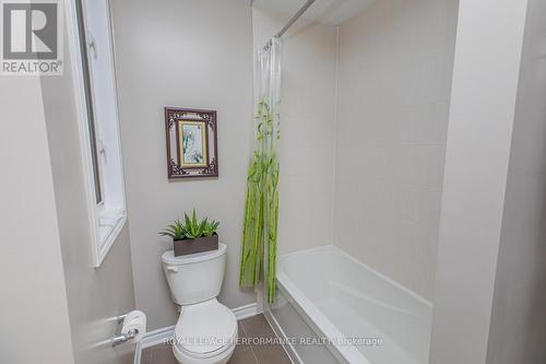 30 Summitview Drive, Ottawa, ON - Indoor Photo Showing Bathroom