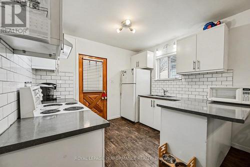 414 Gillespie Avenue, Cornwall, ON - Indoor Photo Showing Kitchen