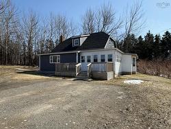 126 Pembroke Road Grand Étang, NS B0E 1H0