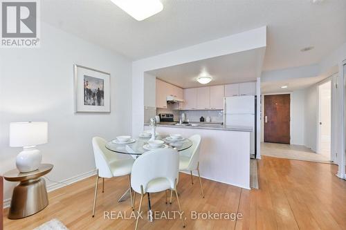 302 - 130 Pond Drive, Markham, ON - Indoor Photo Showing Dining Room