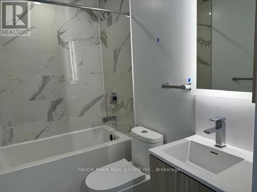 811 - 251 Masonry Way, Mississauga, ON - Indoor Photo Showing Bathroom