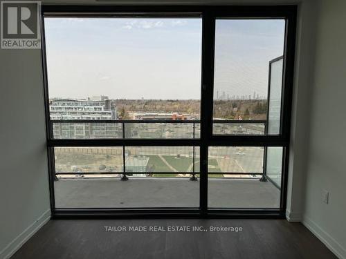 811 - 251 Masonry Way, Mississauga, ON - Indoor Photo Showing Other Room