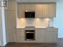 811 - 251 Masonry Way, Mississauga, ON  - Indoor Photo Showing Kitchen 