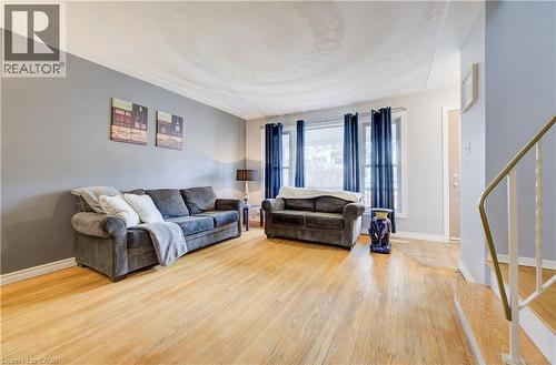 88 Westwood Drive, Kitchener, ON - Indoor Photo Showing Living Room