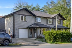 6896 Beaton Rd Sooke, BC V9Z 0M3