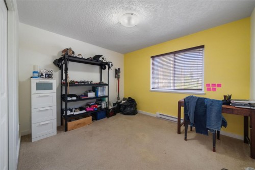 6896 Beaton Rd, Sooke, BC - Indoor Photo Showing Bedroom