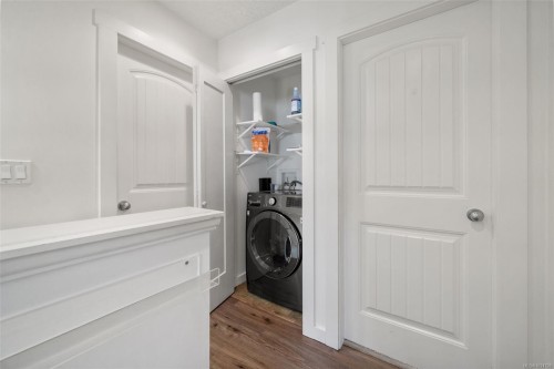 6896 Beaton Rd, Sooke, BC - Indoor Photo Showing Bathroom