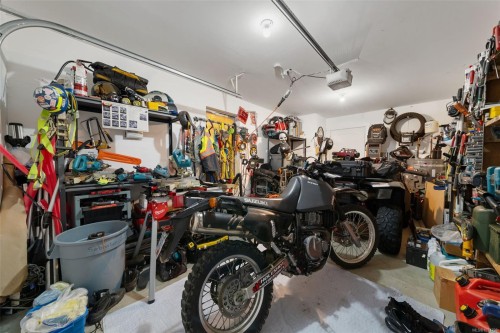 6896 Beaton Rd, Sooke, BC - Outdoor