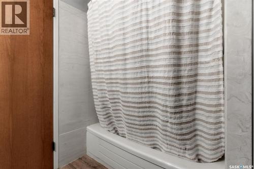 89 Patterson Drive, Regina, SK - Indoor Photo Showing Bathroom
