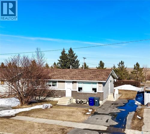 102 Government Road, Davidson, SK - Outdoor