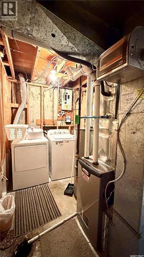 102 Government Road, Davidson, SK - Indoor Photo Showing Laundry Room