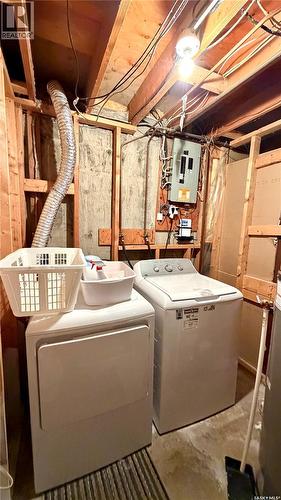 102 Government Road, Davidson, SK - Indoor Photo Showing Laundry Room