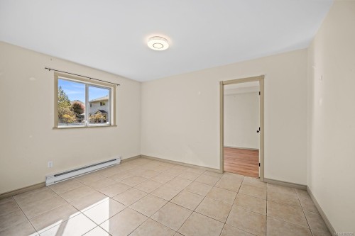 584 Torrence Rd, Comox, BC 