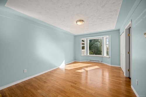 584 Torrence Rd, Comox, BC 