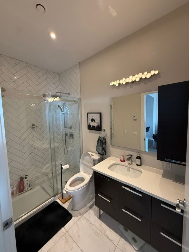 Salle de bains - 1104-3635 Av. Jean-Béraud, Laval (Chomedey), QC - Indoor Photo Showing Bathroom