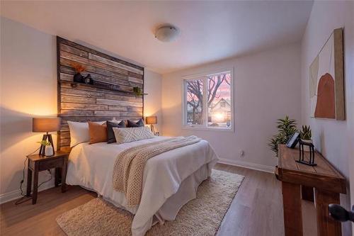 284 Perth Ave, Winnipeg, MB 