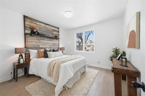 284 Perth Ave, Winnipeg, MB 