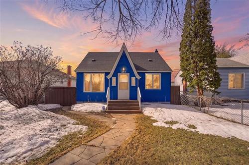 284 Perth Ave, Winnipeg, MB 