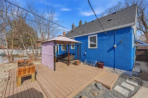 284 Perth Ave, Winnipeg, MB 