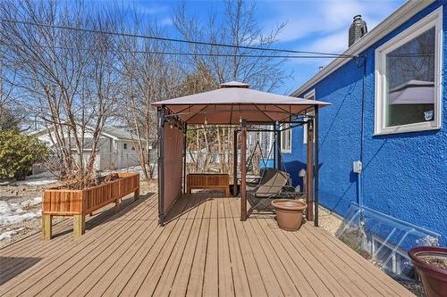 284 Perth Ave, Winnipeg, MB 