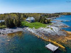 139 Pine Drive  Heckmans Island, NS B0J 2C0