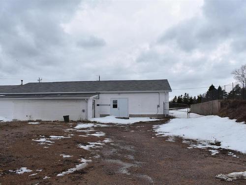 8 Bayview Road, Ingonish, NS 